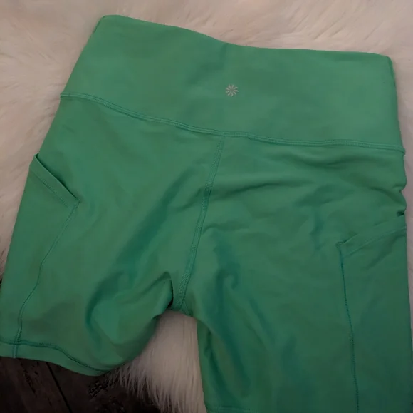 Athleta Interval Stash 5" Short Bright Kelly Green M Medium - Picture 4 of 5